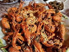 -海盗船. 龙虾烧烤. 酒馆