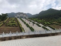 -九鼎铁刹山风景区