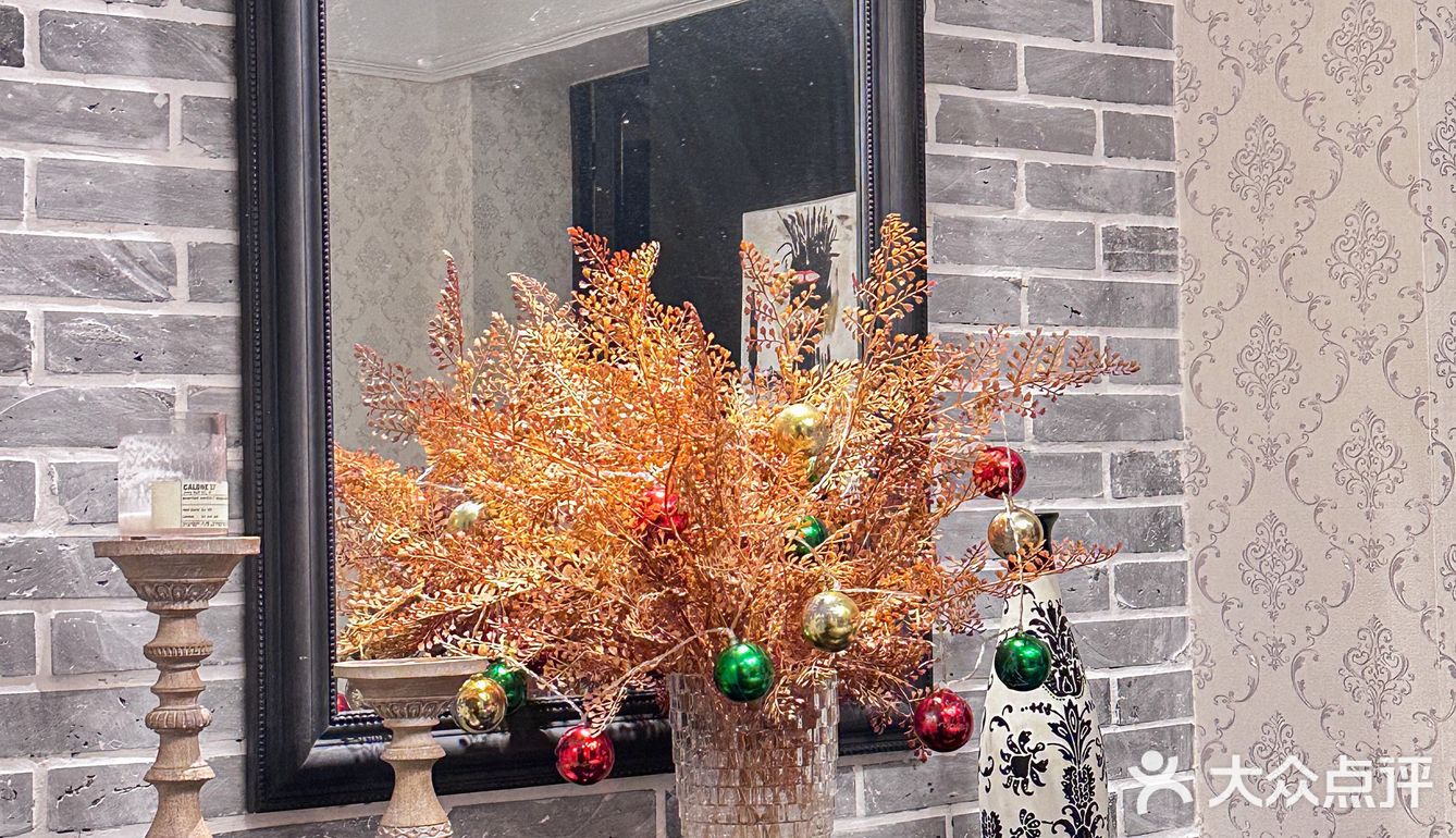 当然要来这家氛围感max餐厅过圣诞啦🎄