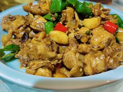 青阳生炒鸡-三道菜(明堂公园店)