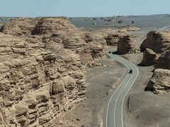 -哈密雅丹大海道景区