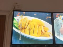 -侬佳蒸菜馆(听潮店)