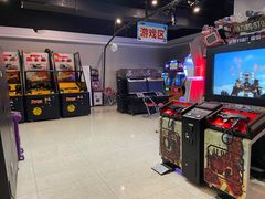 -嘻哈欢乐场(华宇广场店)