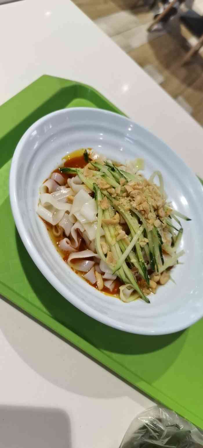 又卷烧饼(昆城广场店)-"位於昆城广场负一楼美食街,店家越来越多了.