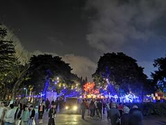 -万绿园