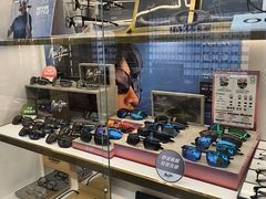 -世纪大明眼镜·林德伯格·蔡司官方授权店(武昌旗舰店)