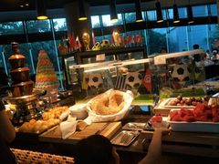 自助取餐区-惠州皇冠假日酒店·西餐厅·自助餐厅