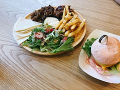 芝心手打牛肉堡-龙治汉堡(中华城店)
