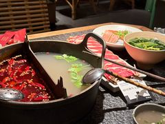 -三出山火锅(南京万象天地店)
