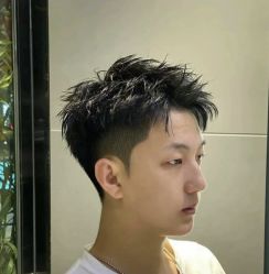 点击看大图 -辛格·潮沙龙