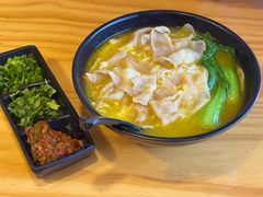 -勺子米线·云南传统小吃市集(四方街店)