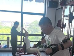 -超减·私教减肥馆(世博店)