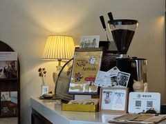 -Café Monson
