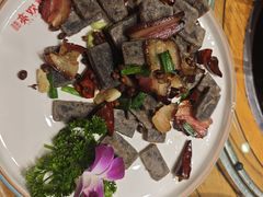 -亮欢寨酸汤鱼(沙冲路店)