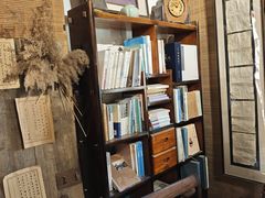 -荒岛书店(黄县路店)