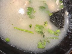 东镇老味道馄饨-老东镇啤酒屋海鲜加工·蒸汽海鲜·海鲜烧烤(台东店)