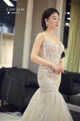 -Lady  Jane高端婚纱礼服馆