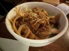-玛格萝妮比萨屋(四平店)