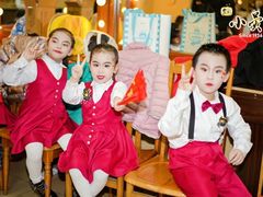 -小荧星艺校(浦东中环分校)