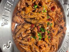 鸡爪煲-胖哥俩肉蟹煲(来福士店)