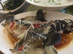 -顺峰渔港中国人的餐厅