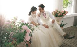 -雪中彩影婚纱摄影·微光艺术中心