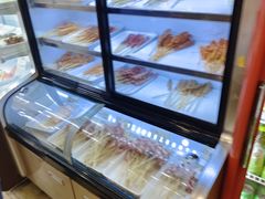 -哈尔滨小酒馆·鲜肉现穿自助烧烤(康新花园店)