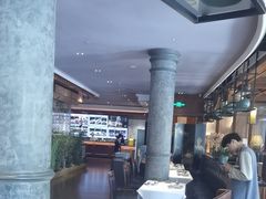 -八府香鸭·啫啫煲(华山路店)