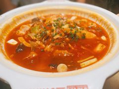 -魏铭鱼头捞饭(晋阳路店)