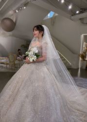 -艾米丽婚纱礼服