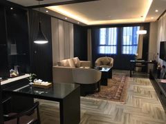 -乌鲁木齐百世昌龙泉酒店(大巴扎店)