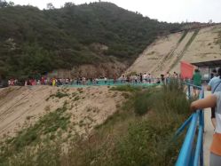 -窦王岭景区游乐场