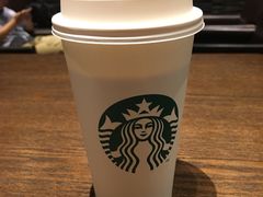 -星巴克臻选(南京金茂览秀城店)