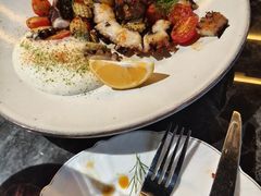 -LESCEDARS Brasserie Bistro香柏树