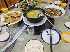 -三锅莊·牦牛肉火锅·香格里拉特色藏餐宴请餐厅(菱角塘路店)