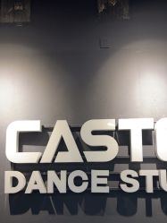 -CASTER跳舞俱乐部