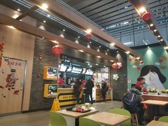 大堂-麦当劳(郑州东高铁站店)