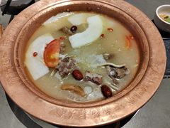 -阿婆情腊排骨火锅·野生菌季(古城旗舰店)