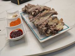 -三江源美食城