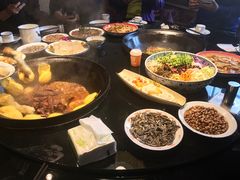 -鱼窝棚柴火铁锅炖(富山屯店)