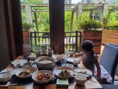 -黔蘑菇四季餐厅(观山湖店)