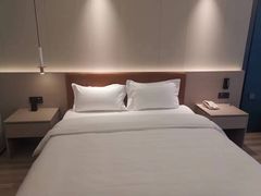 -深圳悦如酒店(香蜜公园车公庙地铁站店)