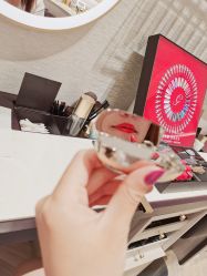 -法国娇兰精品店