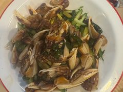 -郑记•不夜城烧烤•龙虾•虾蟹(黄鹤楼店)
