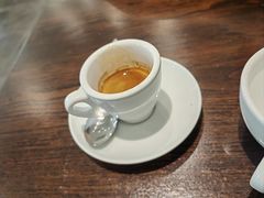 -Chom Cafe and Restaurant