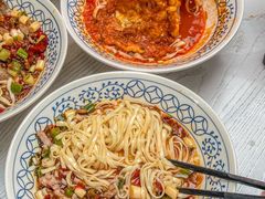-李与白包子铺(桐梓林店)