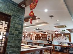 大堂-泉福居酱骨头自助广场(南大街商业步行街店)