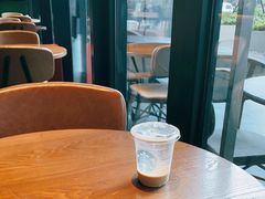 靠窗位-星巴克(漕河泾2店)