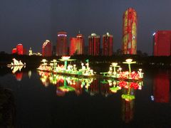 -万绿园