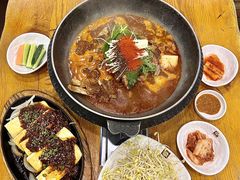-喇喇排骨火锅·传统韩式脊骨汤(望京西园总店)